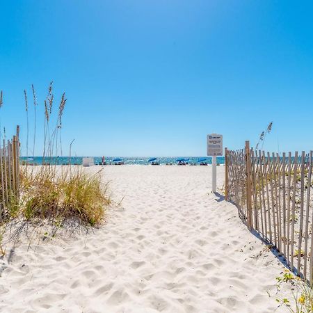 Island Winds East 202 By Albvr - Beautifully Renovated Beachfront Condo & Steps Away From Hangout & More! Gulf Shores Bagian luar foto
