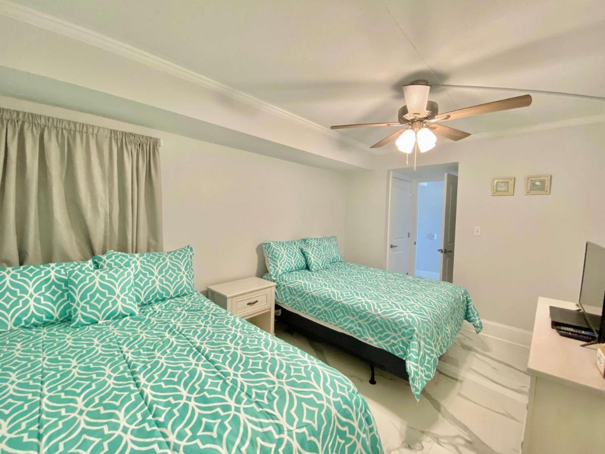 Island Winds East 202 By Albvr - Beautifully Renovated Beachfront Condo & Steps Away From Hangout & More! Gulf Shores Bagian luar foto