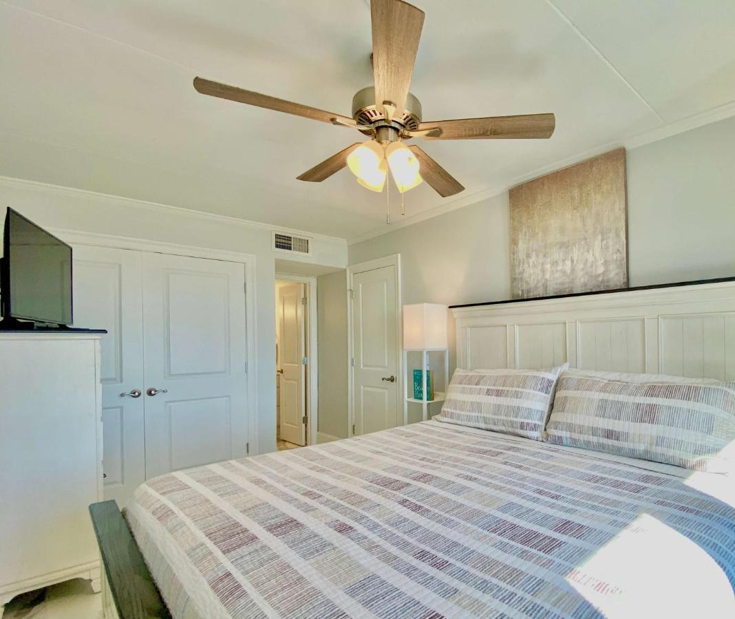 Island Winds East 202 By Albvr - Beautifully Renovated Beachfront Condo & Steps Away From Hangout & More! Gulf Shores Bagian luar foto